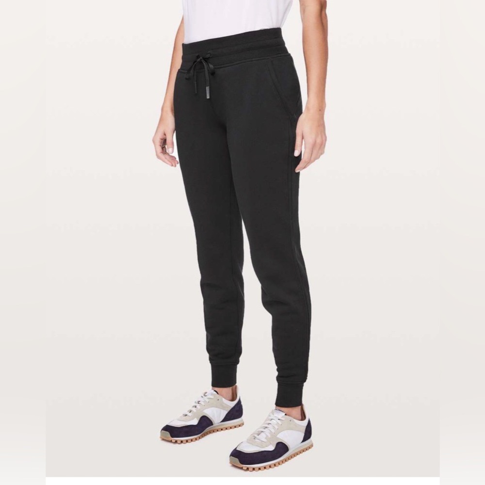 Lululemon warm down joggers || Size 2 black